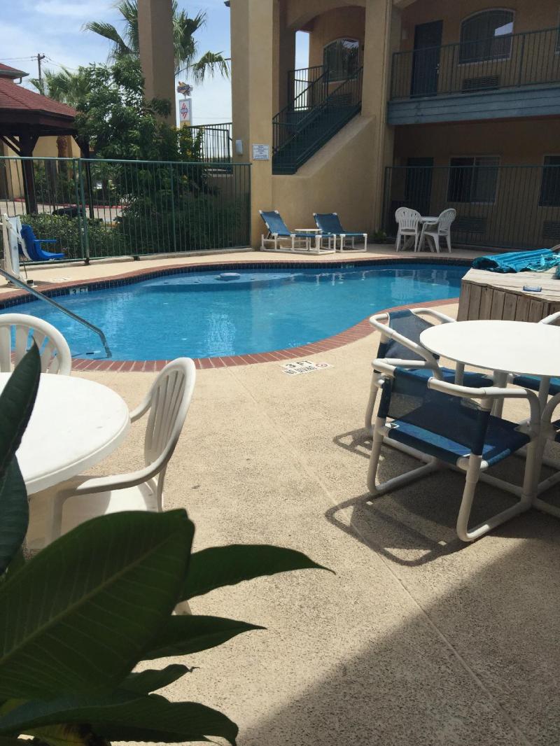 Texas Inn and Suites-Rio Grande Valley - image 3