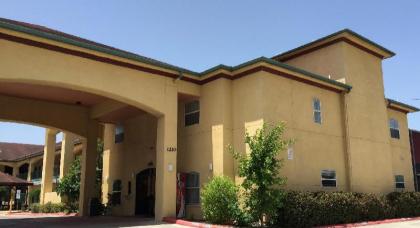 Texas Inn and Suites-Rio Grande Valley - image 5