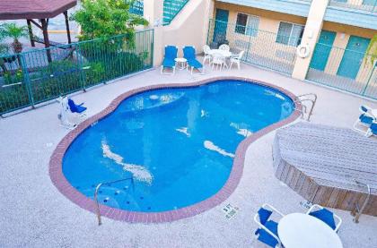 Texas Inn and Suites-Rio Grande Valley - image 7