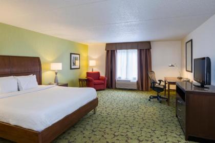 Hilton Garden Inn Edison/Raritan Center - image 8