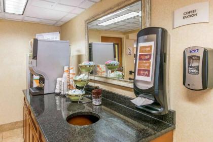 Quality Inn Edison-New Brunswick - image 3