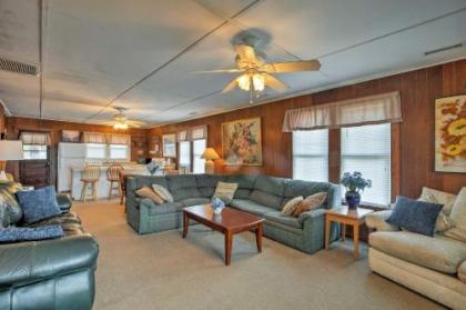 Townhome on Edisto Island Beach-Steps from Ocean! - image 2