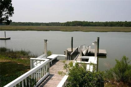 Shrimpers Cove - image 9