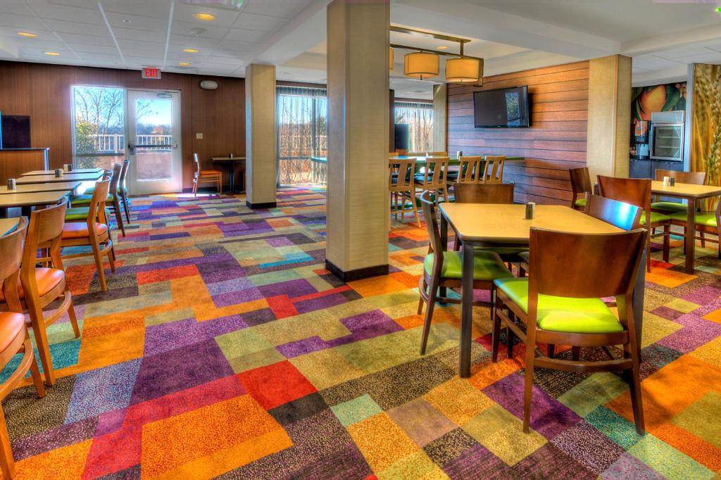 Fairfield Inn & Suites by Marriott Edmond - image 6