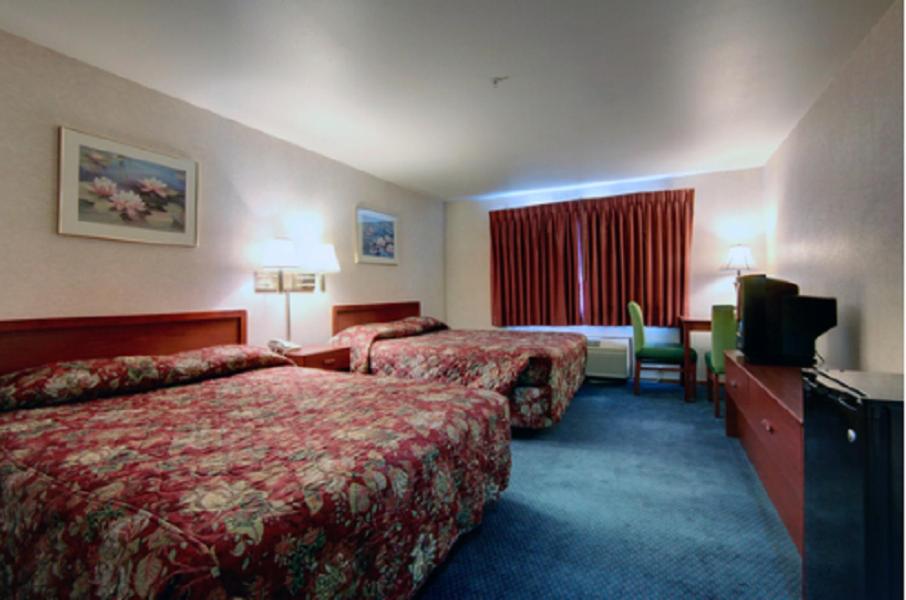 Americas Best Value Inn-Edmonds/Seattle North - image 3