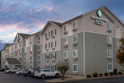 WoodSpring Suites Raleigh Garner - image 4