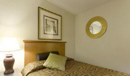 Americas Best Value Inn - Edna - image 10