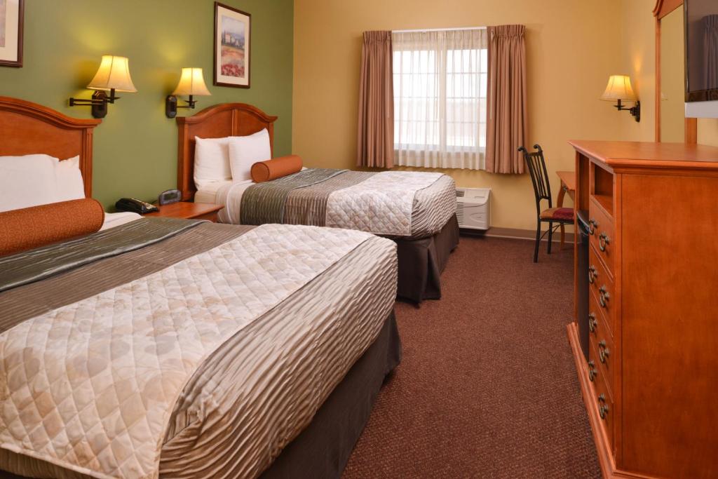 Country Hearth Inn & Suites Edwardsville - main image