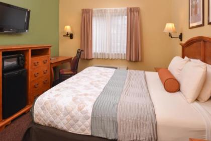 Country Hearth Inn & Suites Edwardsville - image 13