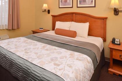 Country Hearth Inn & Suites Edwardsville - image 15