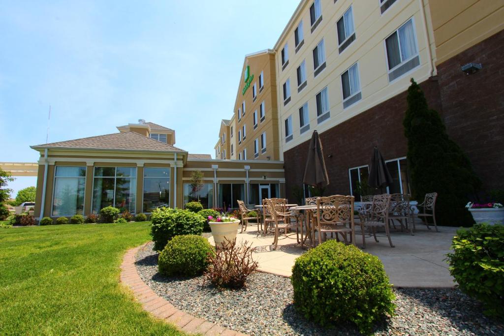 Holiday Inn Effingham an IHG Hotel - image 4