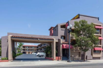 Super 8 by Wyndham El Cajon CA - image 9