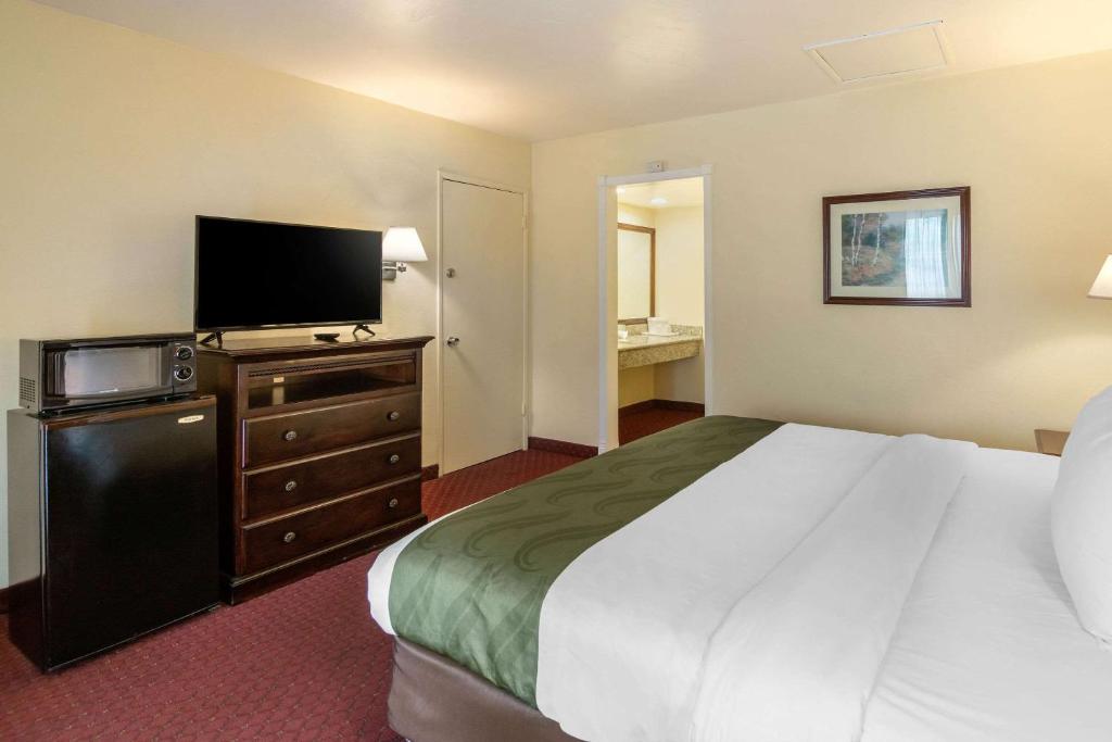 Quality Inn & Suites El Cajon San Diego East - image 4