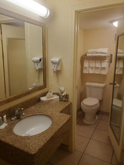 Quality Inn El Centro - image 2