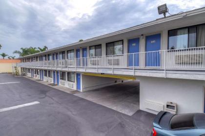 Motel 6-El Monte CA - Los Angeles - image 10