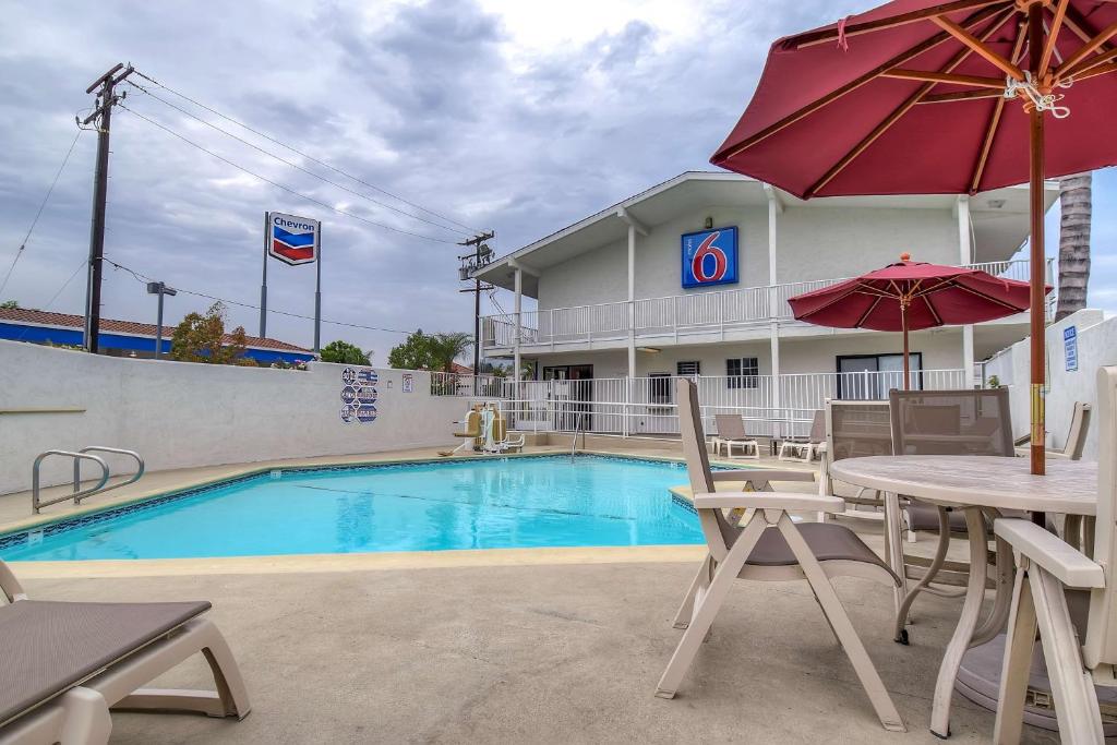 Motel 6-El Monte CA - Los Angeles - image 3