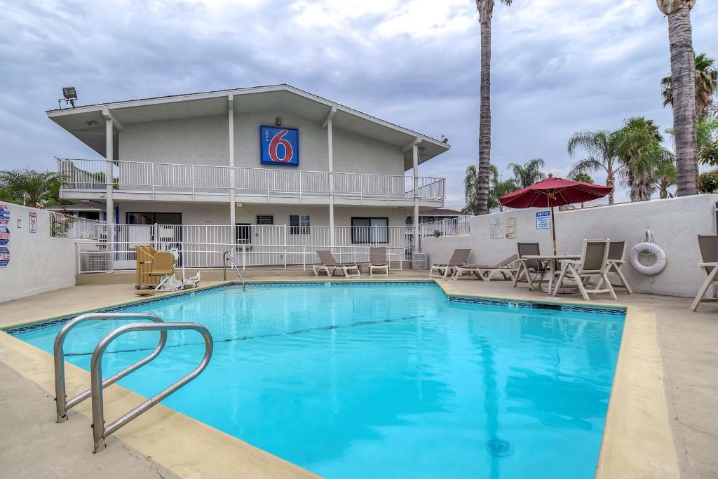 Motel 6-El Monte CA - Los Angeles - image 5