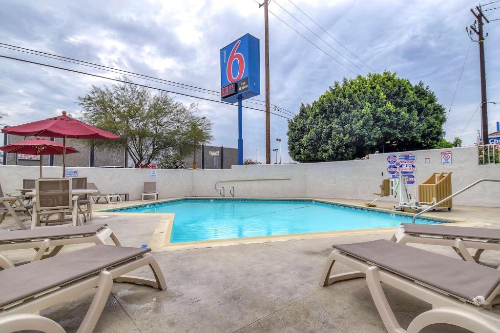 Motel 6-El Monte CA - Los Angeles - image 6