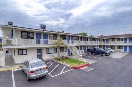 Motel 6-El Monte CA - Los Angeles - image 9