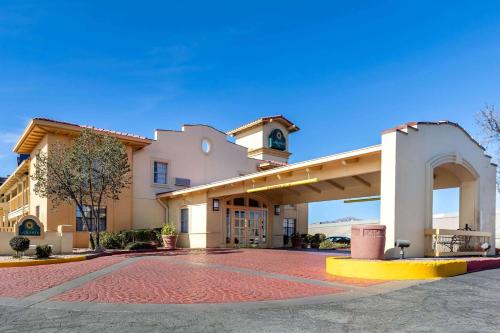 La Quinta Inn by Wyndham El Paso - Airport - main image