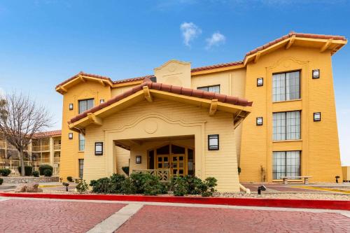 La Quinta Inn by Wyndham El Paso West - main image