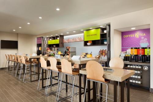 Home2 Suites By Hilton El Paso Airport - image 3