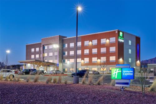 Holiday Inn Express - El Paso - Sunland Park Area an IHG Hotel - main image