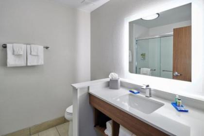 Holiday Inn Express - El Paso - Sunland Park Area an IHG Hotel - image 3