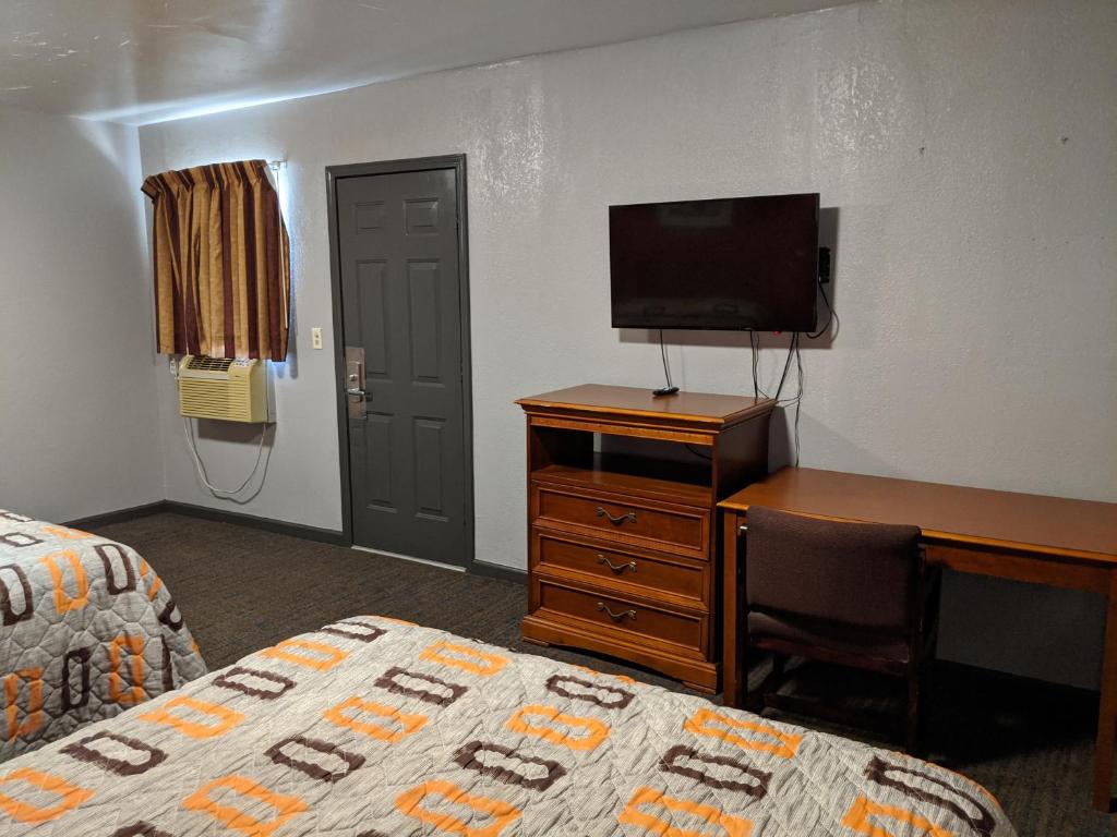 Budget Inn El Reno - image 4