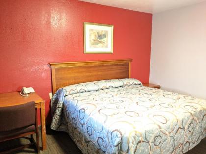 Budget Inn El Reno - image 9