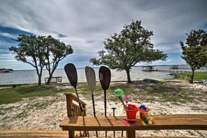 Waterfront Perdido Beach House with Canoes and Kayaks! - image 10