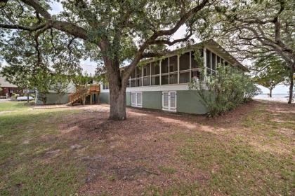 Waterfront Perdido Beach House with Canoes and Kayaks! - image 14