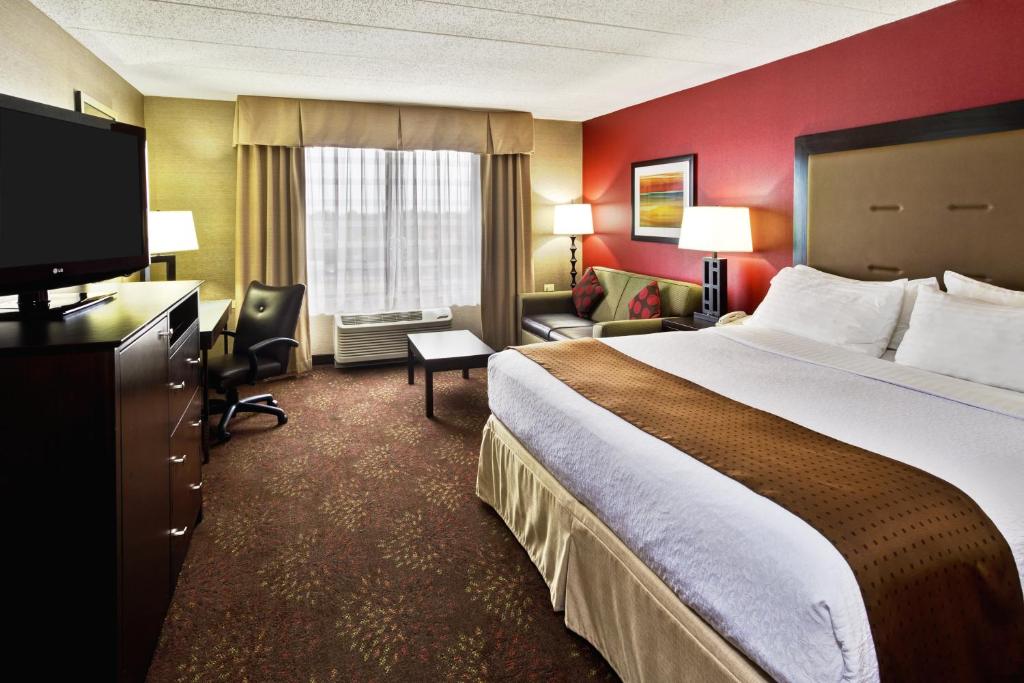 Holiday Inn Hotel & Suites Chicago Northwest - Elgin an IHG Hotel - image 4