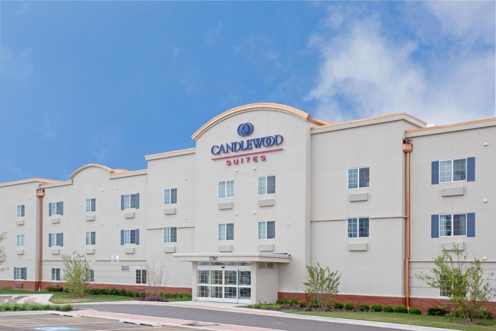 Candlewood Suites Elgin – Northwest Chicago an IHG Hotel - main image