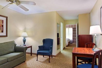 Country Inn & Suites by Radisson Elgin IL - image 10