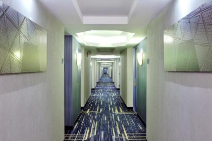 Hilton Newark Airport - image 3