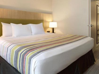 Country Inn & Suites by Radisson Newark Airport NJ - image 8