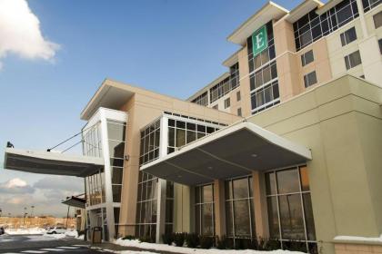 Embassy Suites - Newark Airport - image 2