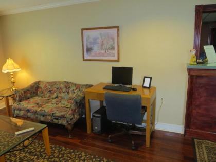 Americourt Hotel and Suites - Elizabethton - image 11