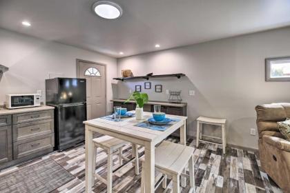 River Suite Elizabethton Studio with Grill! - image 8