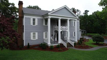 The Elizabethtown Inn - image 1