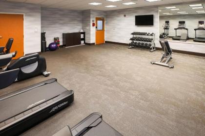 Fairfield Inn & Suites by Marriott Elizabethtown - image 3