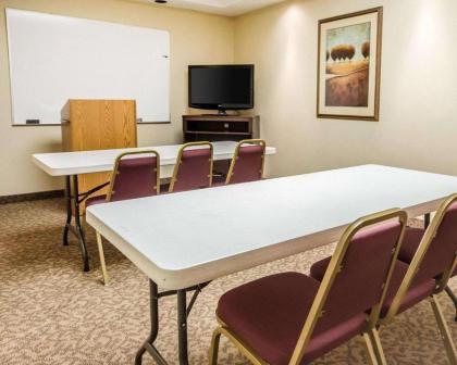 Comfort Suites Elizabethtown - image 2