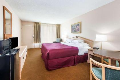 Days Inn by Wyndham Elizabethtown - image 11