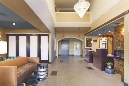 La Quinta by Wyndham Elizabethtown - image 4