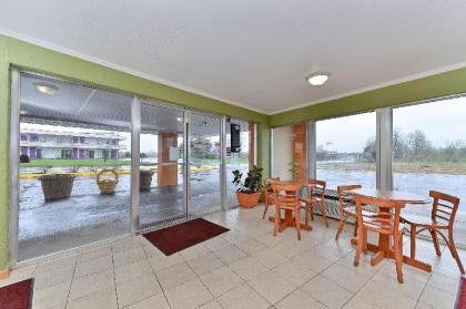 Americas Best Value Inn Elizabethtown - image 12