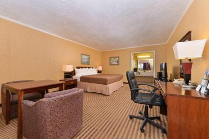 Executive Plus Inn and Suites - image 8