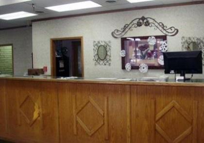 Econo Lodge Elk City - image 11