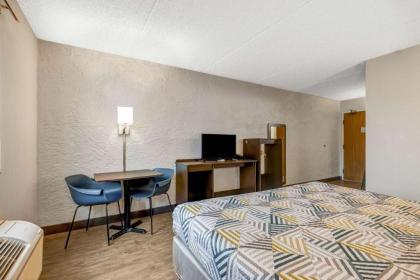 Motel 6-Elk Grove Village IL - O'Hare - image 14