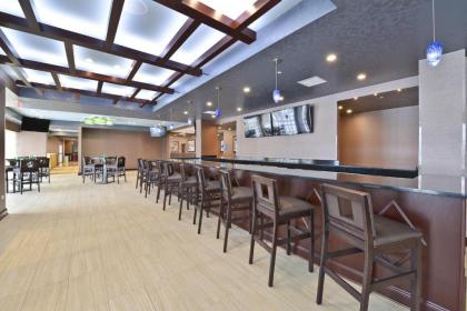 Wyndham Garden Elk Grove Village - O'Hare - image 12